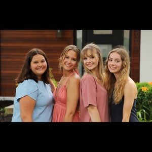 Meet your Posher, Ava